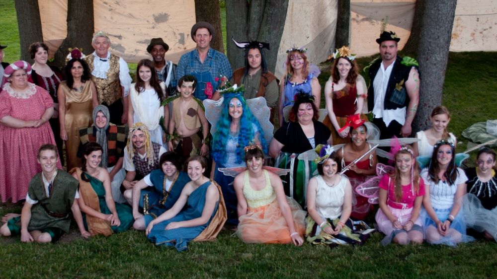 Cast+Photo