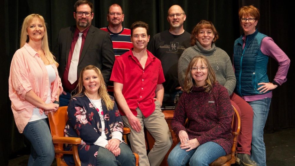 Cast+Photo